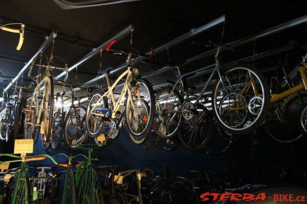 19/B - Bicycle Museum Cycle Center Osaka - Japan