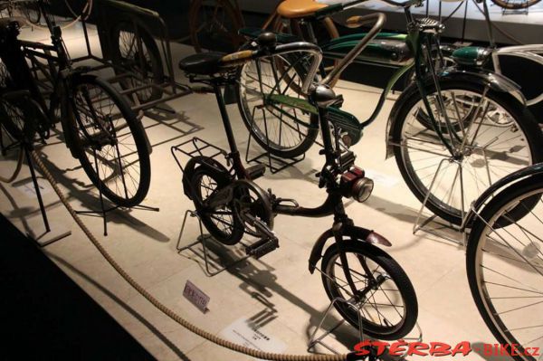 19/B - Bicycle Museum Cycle Center Osaka - Japan