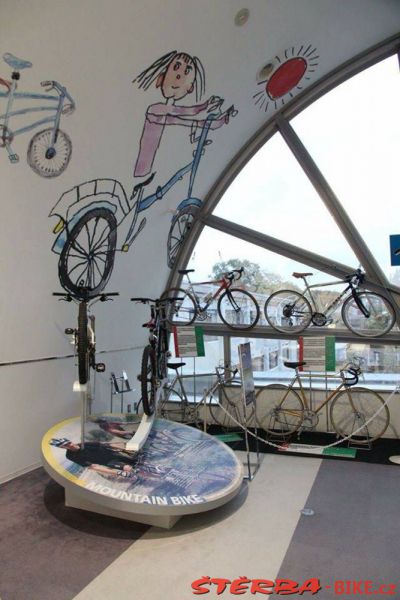 19/B - Bicycle Museum Cycle Center Osaka - Japan