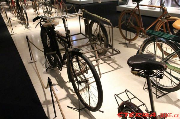 19/B - Bicycle Museum Cycle Center Osaka - Japan