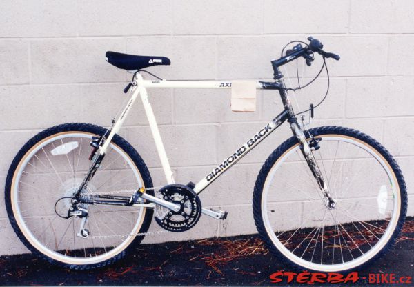 219/A - Gary COOK collection