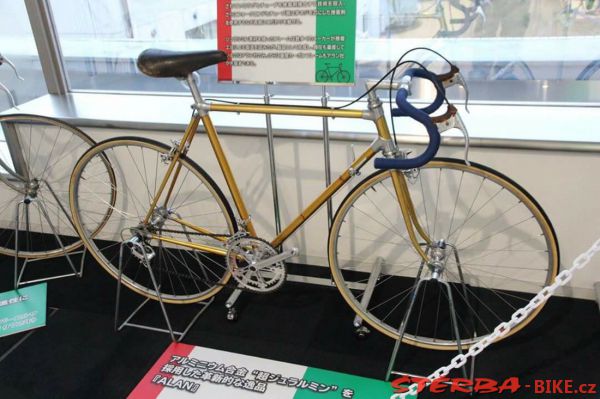 19/B - Bicycle Museum Cycle Center Osaka - Japan