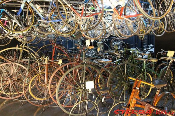 19/B - Bicycle Museum Cycle Center Osaka - Japan