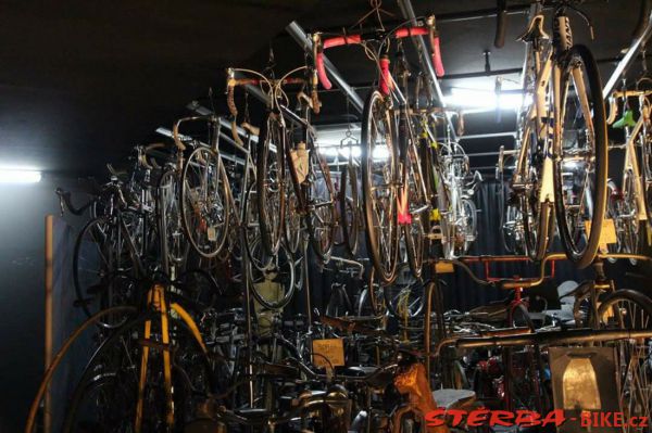 19/B - Bicycle Museum Cycle Center Osaka - Japan