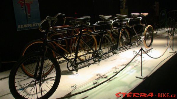 19/B - Bicycle Museum Cycle Center Osaka - Japan