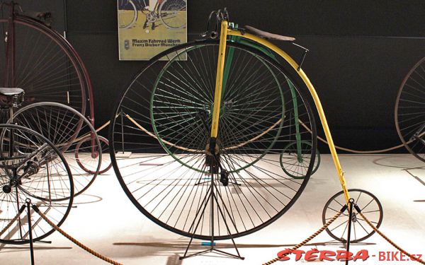 19/B - Bicycle Museum Cycle Center Osaka - Japonsko