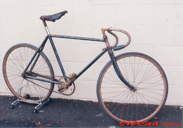 219/A - Gary COOK collection