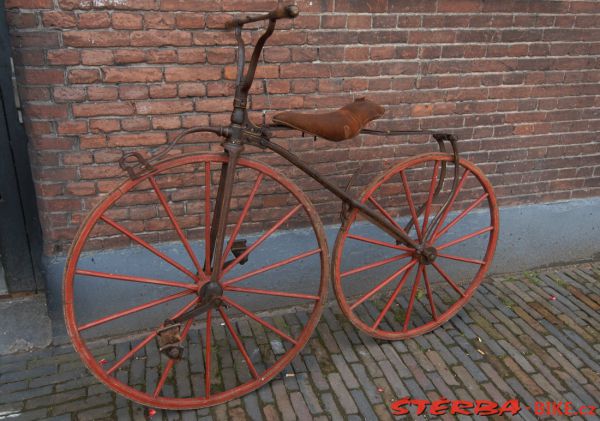 9/D. VELORAMA - velocipedy, Nijmegen – Holandsko