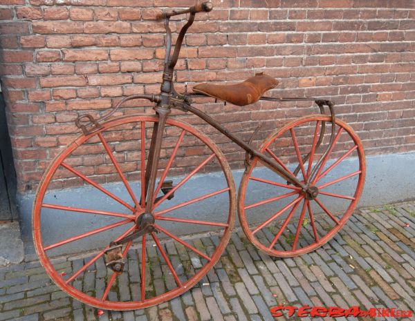 9/D. VELORAMA - velocipedy, Nijmegen – Holandsko