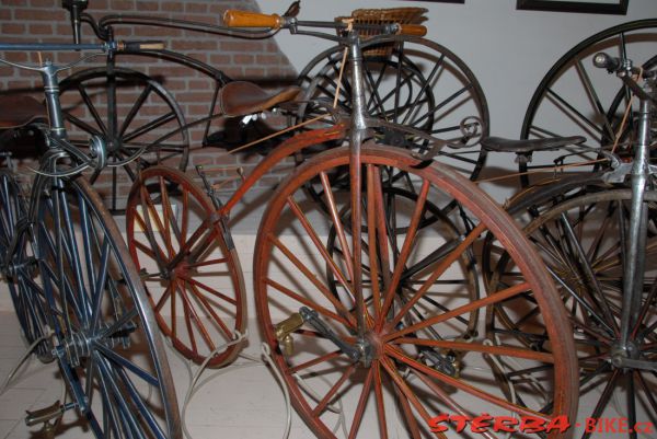 9/D. VELORAMA - velocipedy, Nijmegen – Holandsko
