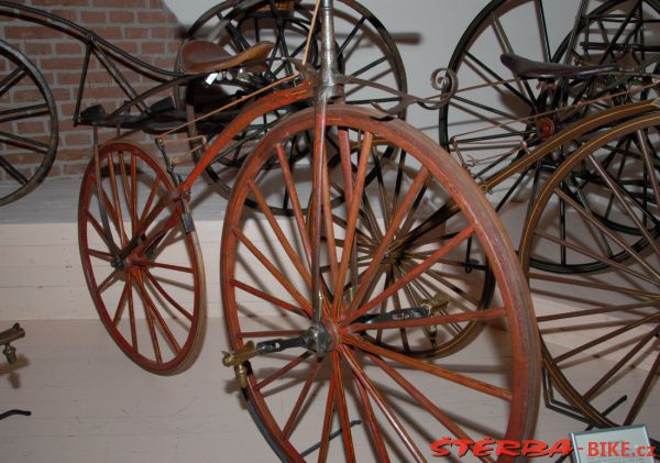9/D. VELORAMA - velocipedy, Nijmegen – Holandsko