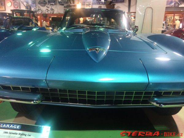 226/B – Pierce-Arrow Museum (cars), USA