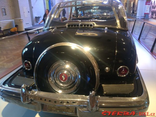 36/D - Ford Museum - President cars