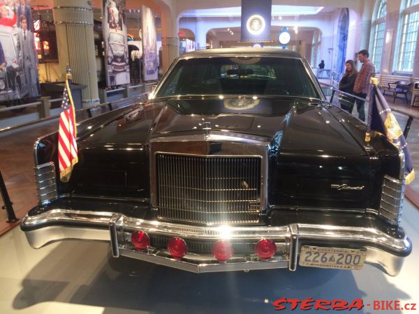 36/D - Ford Museum - President cars