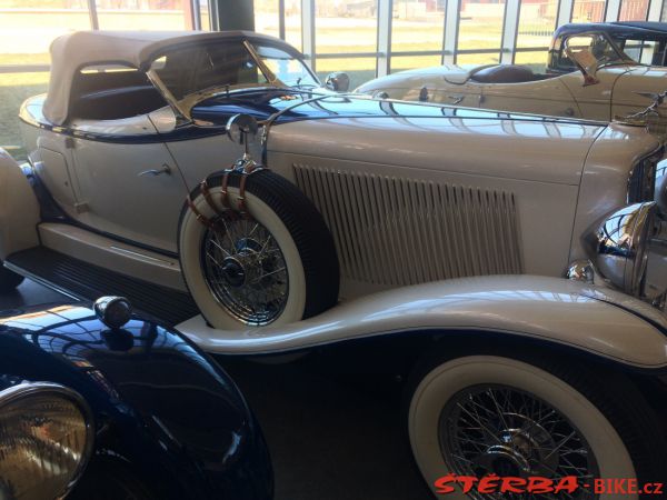 226/B – Pierce-Arrow Museum (cars), USA