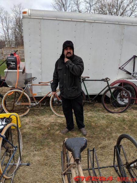 Bicycle Swap Meet - přátelé