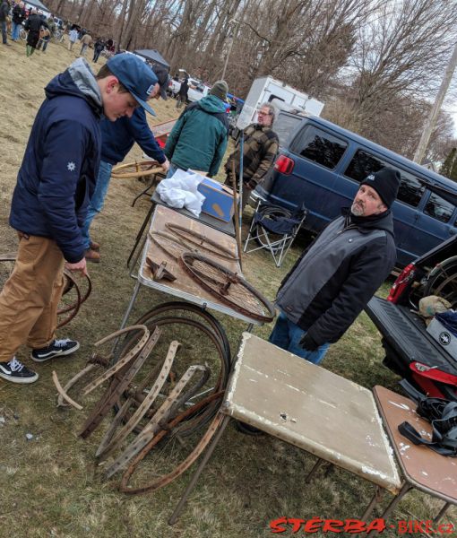 Bicycle Swap Meet - přátelé