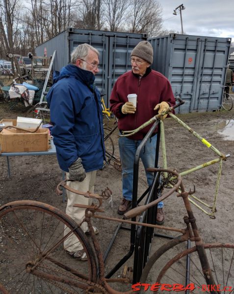 Bicycle Swap Meet - přátelé