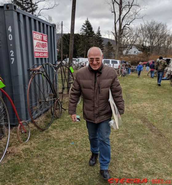 Bicycle Swap Meet - přátelé