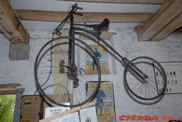 03. Cycle museum Roger Wery, Famelette castel (Huccorgne) – Belgium