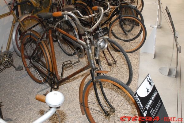 15. Musée de la Moto et du Vélo, Amnéville les Thermes – France