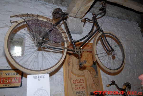03. Cycle museum Roger Wery, Famelette castel (Huccorgne) – Belgie