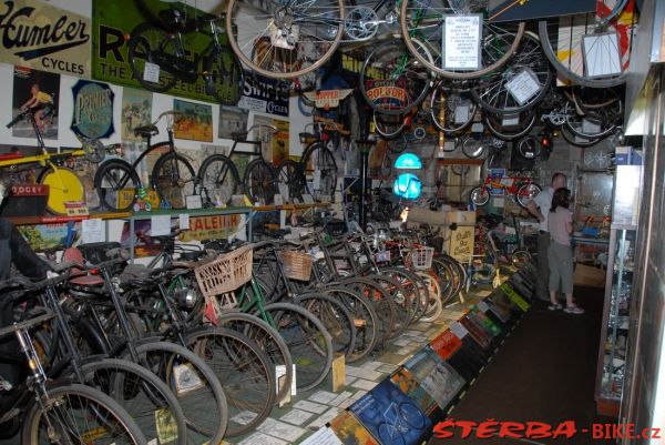 14. British Cycling Museum, Camelford in Cornwall – Anglie