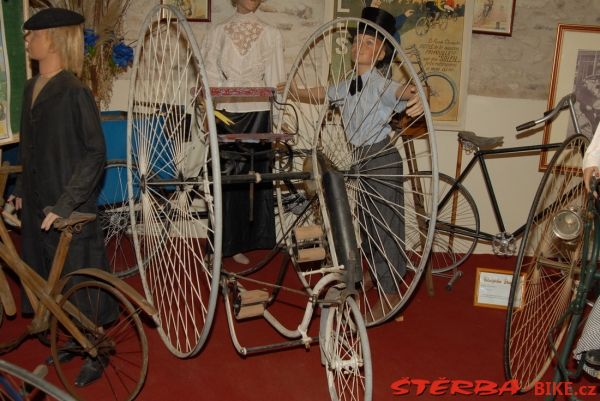 11. The Cycle Museum of  Favrieux – France