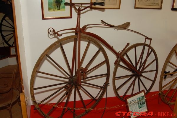 11. The Cycle Museum,  Favrieux – Francie