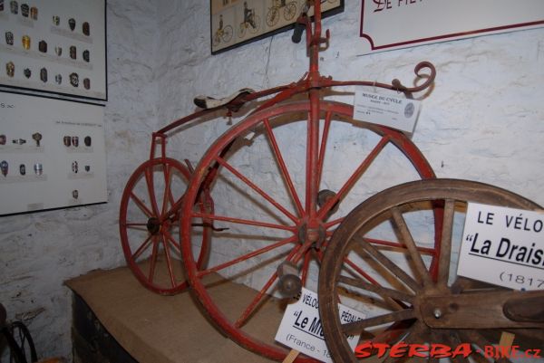 03. Cycle museum Roger Wery, Famelette castel (Huccorgne) – Belgie