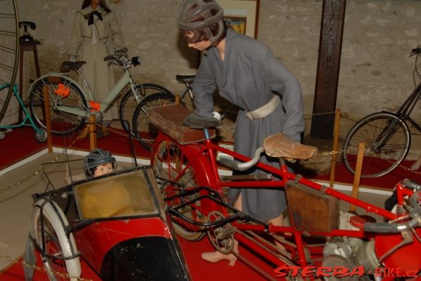 11. The Cycle Museum,  Favrieux – Francie