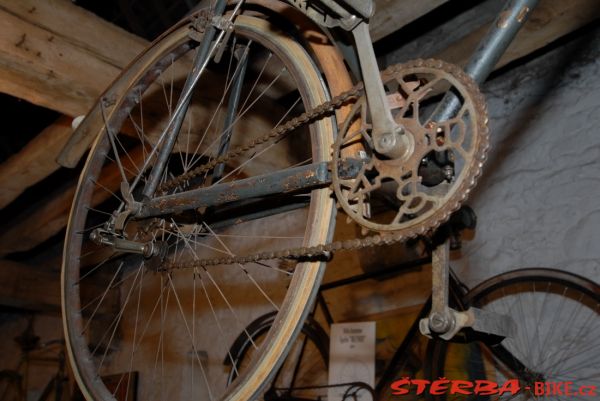 03. Cycle museum Roger Wery, Famelette castel (Huccorgne) – Belgie