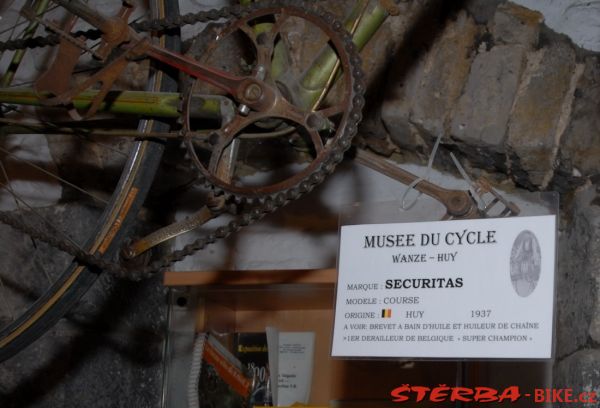 03. Cycle museum Roger Wery, Famelette castel (Huccorgne) – Belgium