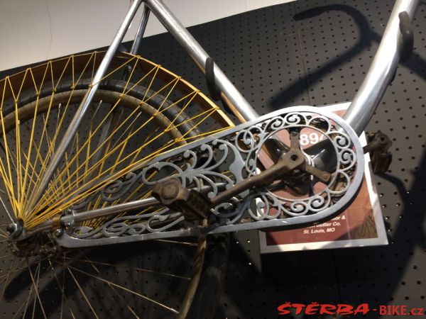 35/D. The Bicycle Museum of America - USA