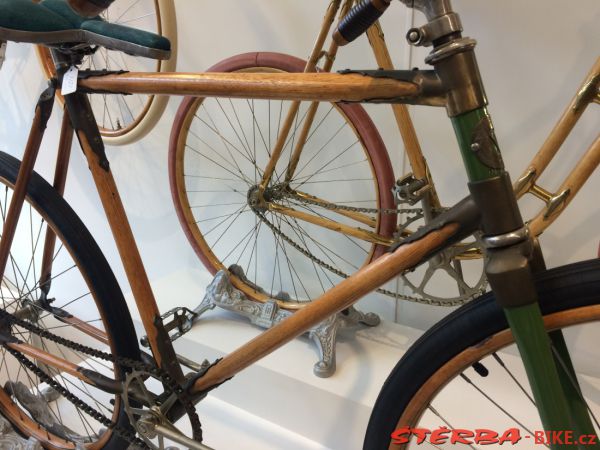35/D. The Bicycle Museum of America - USA