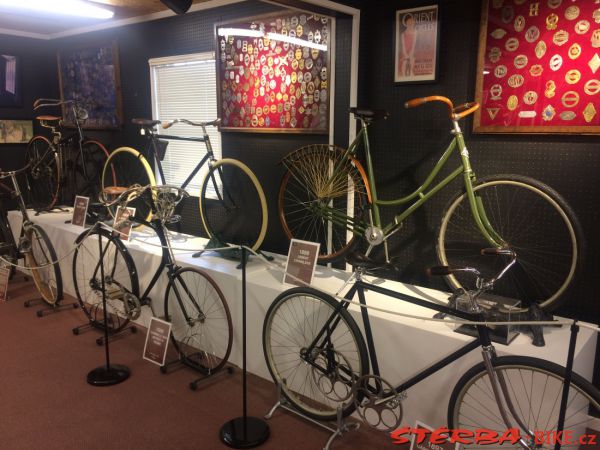 35/D. The Bicycle Museum of America - USA