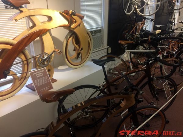 35/D. The Bicycle Museum of America - USA