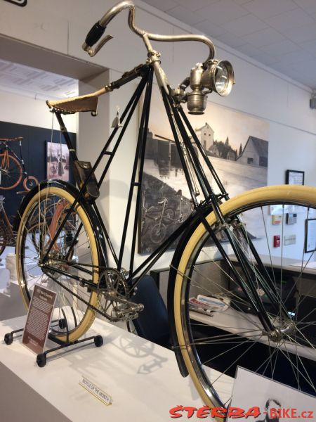 35/D. The Bicycle Museum of America - USA