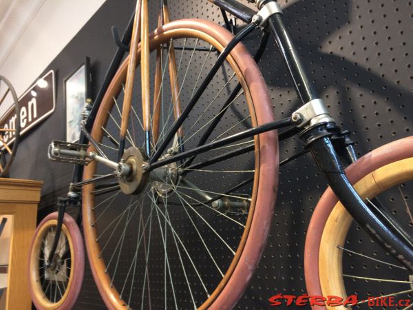 35/D. The Bicycle Museum of America - USA