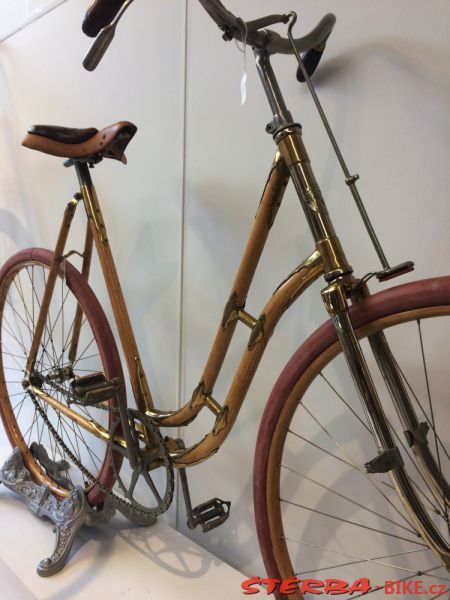 35/D. The Bicycle Museum of America - USA