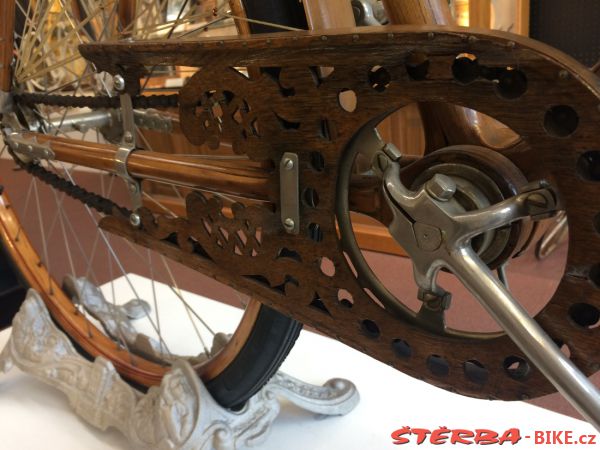 35/D. The Bicycle Museum of America - USA