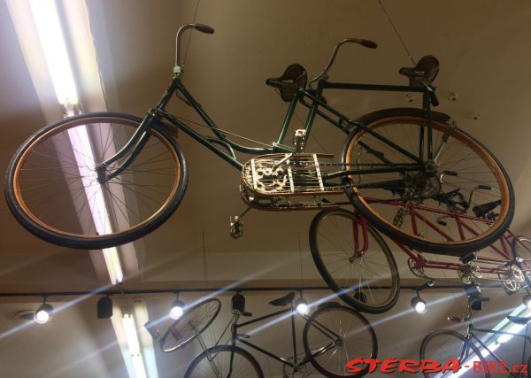 35/D. The Bicycle Museum of America - USA