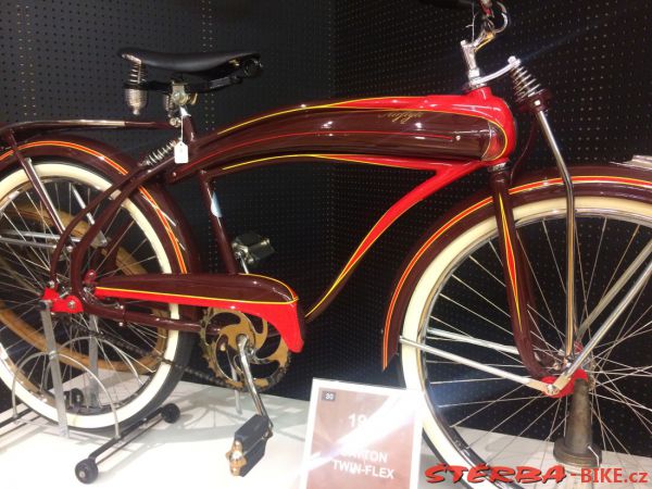 35/D. The Bicycle Museum of America - USA