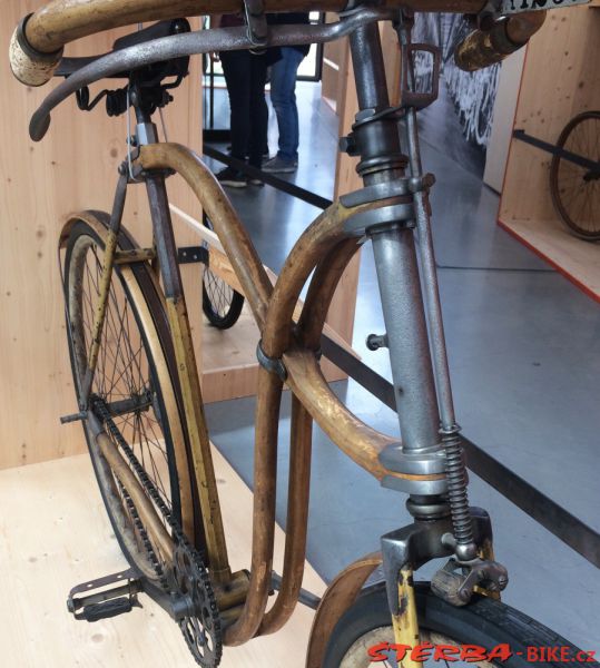 Wooden bike - Munchen