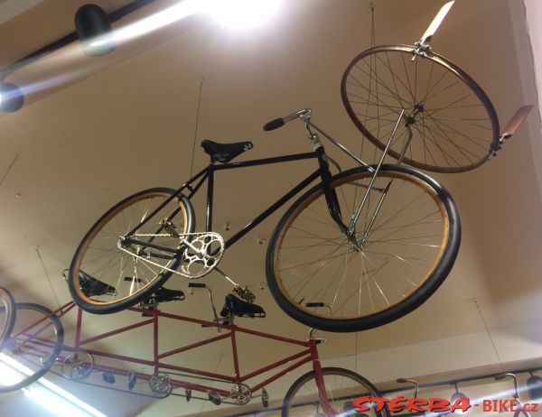 35/D. The Bicycle Museum of America - USA