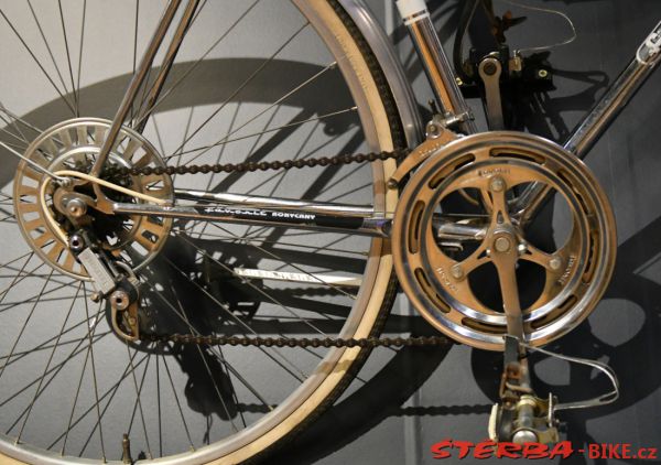 12. The millionth bike: a Favorit F26, 1978