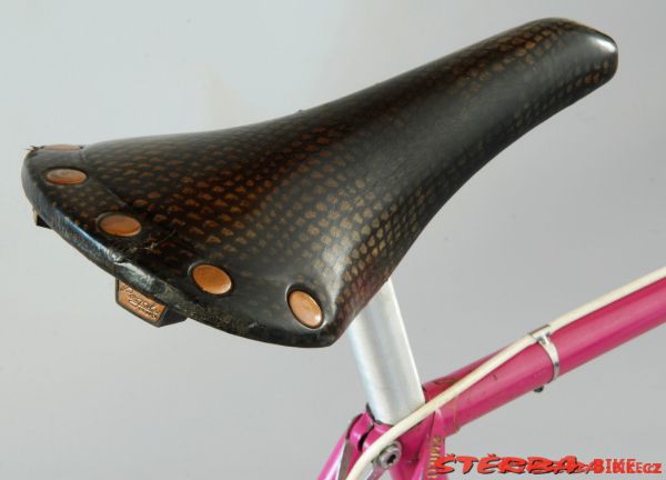 Mercier France 1975