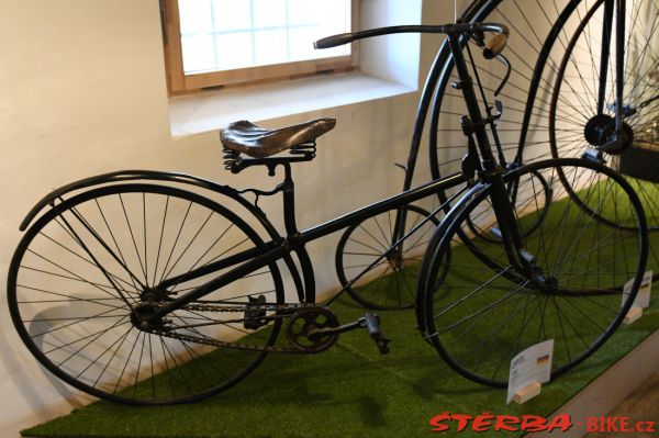 220 - Expozice historie cyklistiky 2019