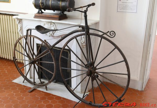 Witty Velocipede IV