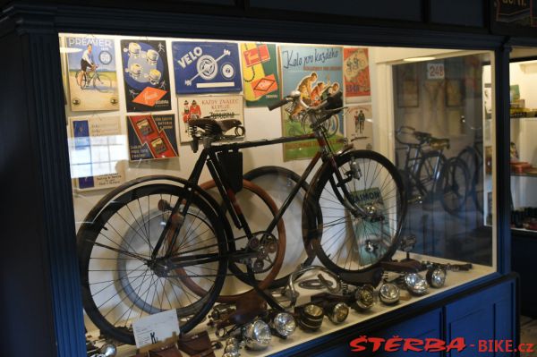 220 - Expozice historie cyklistiky 2019